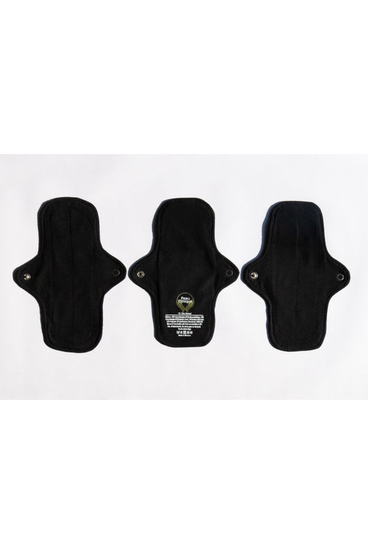 Serviette lavable en coton bio noire pour regles.
