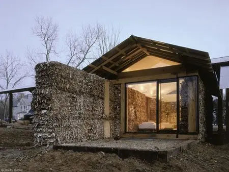Une maison en carton en recyclé … Peau Ethique