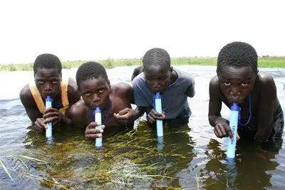Lifestraw le cigare en plastique qui permet de boire de l’eau potable Peau Ethique