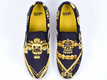 Vans customise les foulards Hermès