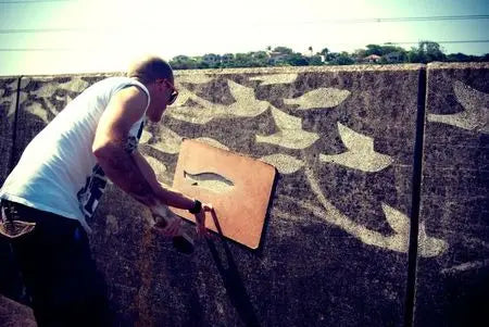 Reverse Graffiti : Quand l'Afrique du Sud orne un mur Peau Ethique