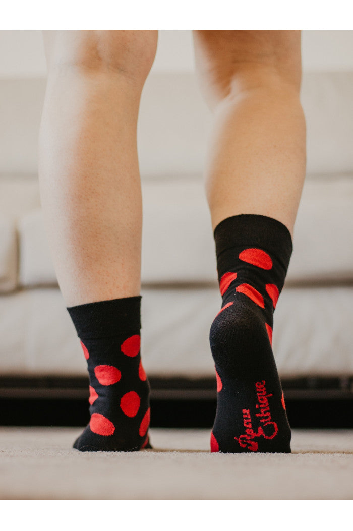 Chaussettes à pois Rouge en coton bio, chausettes bio, chaussettes coton, chaussettes femme, chaussettes homme