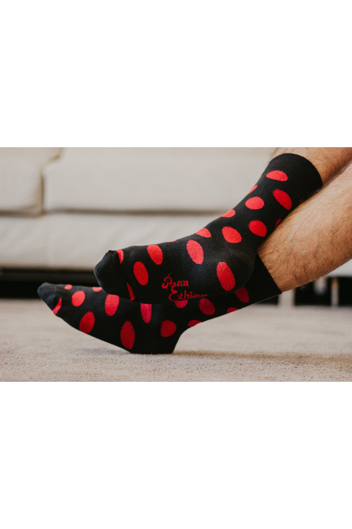 Chaussettes à pois Rouge en coton bio, chausettes bio, chaussettes coton, chaussettes femme, chaussettes homme