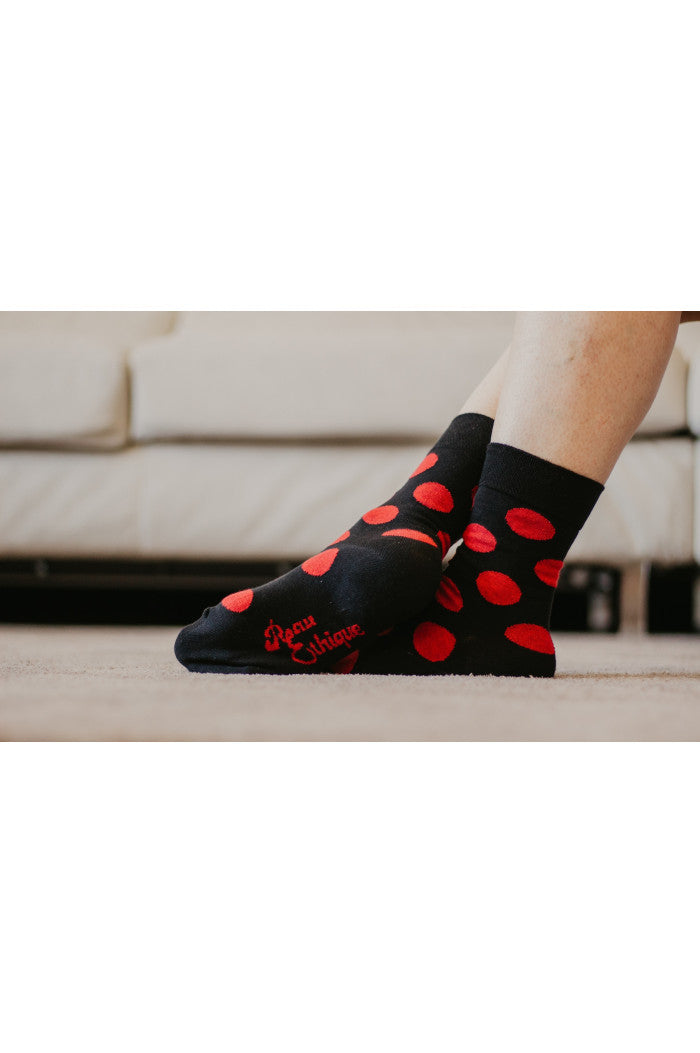 Chaussettes à pois Rouge en coton bio, chausettes bio, chaussettes coton, chaussettes femme, chaussettes homme