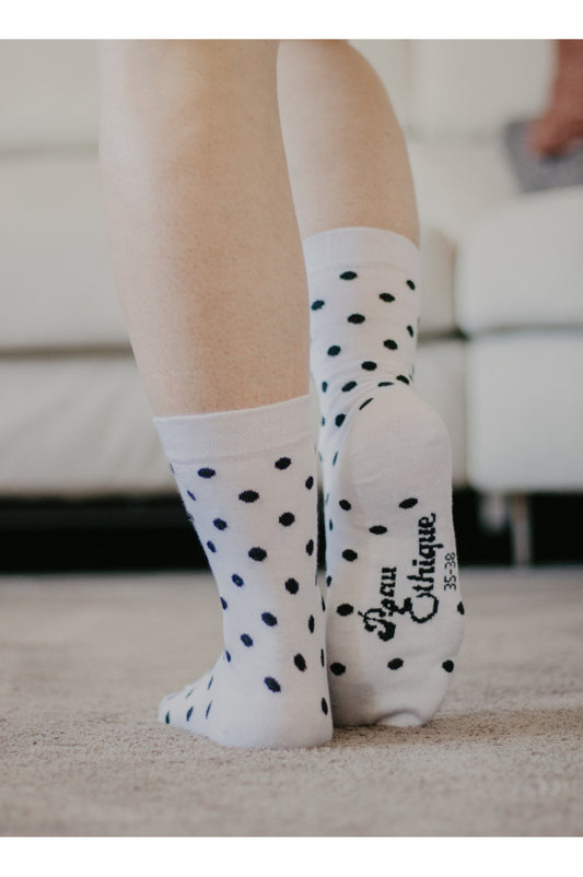 Chaussettes blanc pois noir
