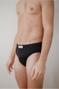 Slip homme coton biologique, sous-vêtement homme, homme en slip, Slip homme Peau-Ethique, slip homme noir, slip kangourou