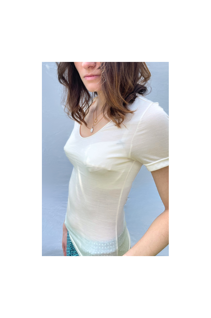 Tee-Shirt Laine et Soie, sous-vêtement laine et soie, tee-shirt soie ecru, tee-shirt laine, vêtement soie, vêtement laine
